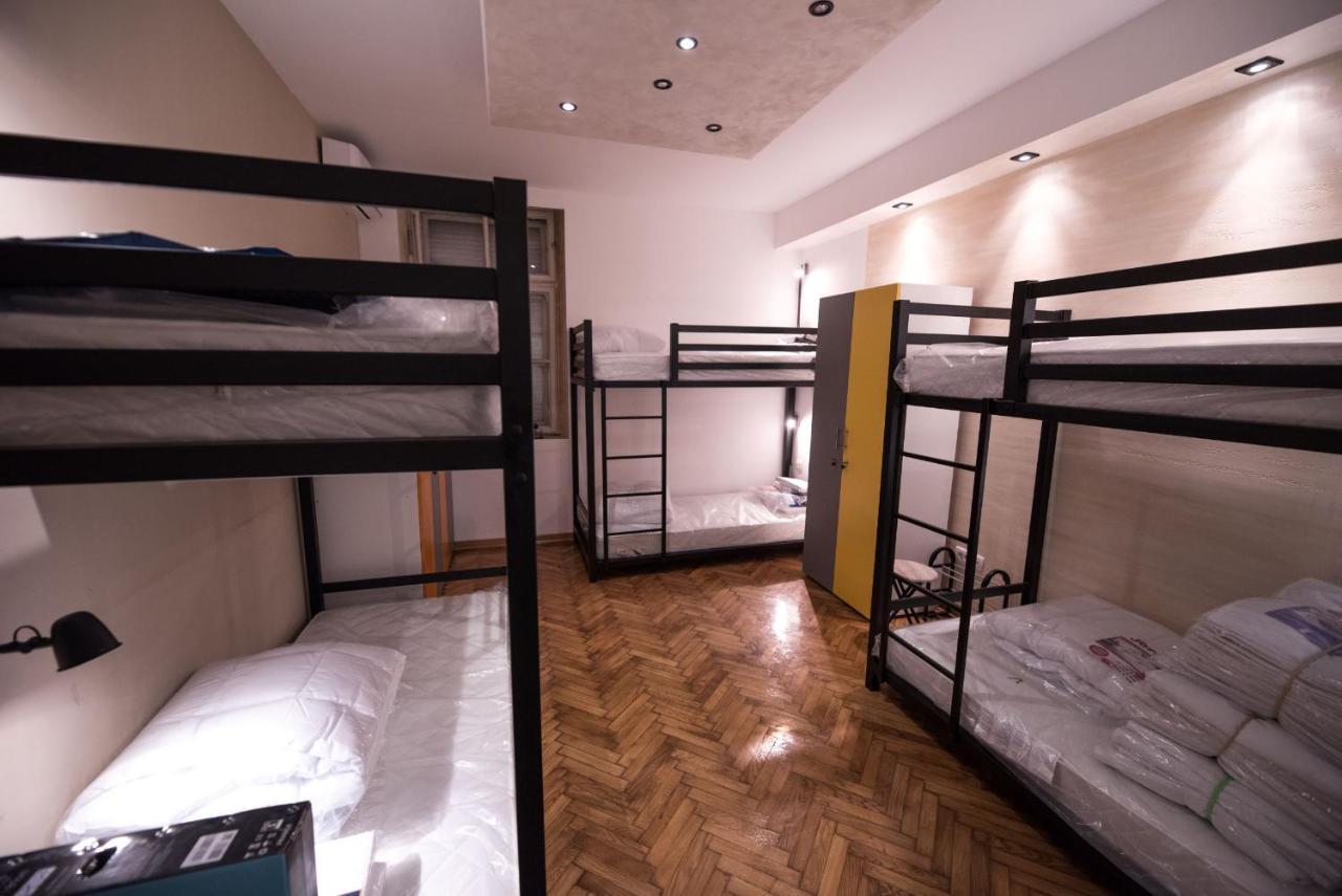 Hostel Evropa Никшич Экстерьер фото