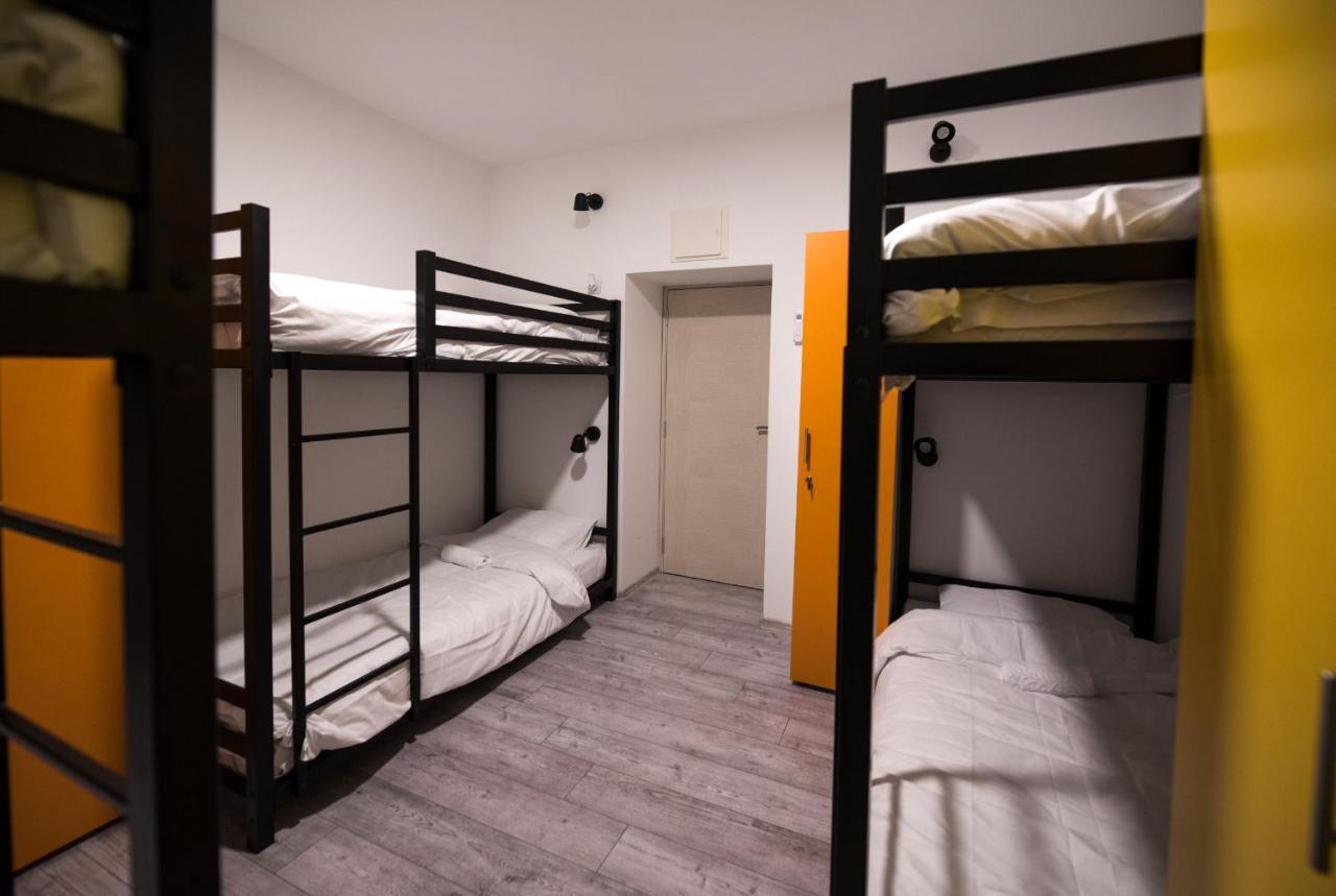 Hostel Evropa Никшич Экстерьер фото